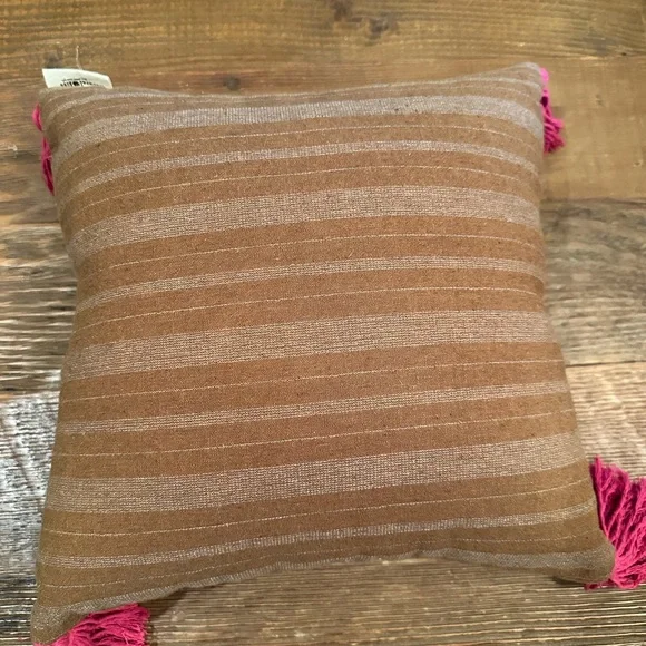 Natural Life Boho Floral Embroidered Throw Pillow Multicolor Square Cushion - Picture 4 of 4